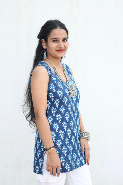 Mayura sleeveless kurti